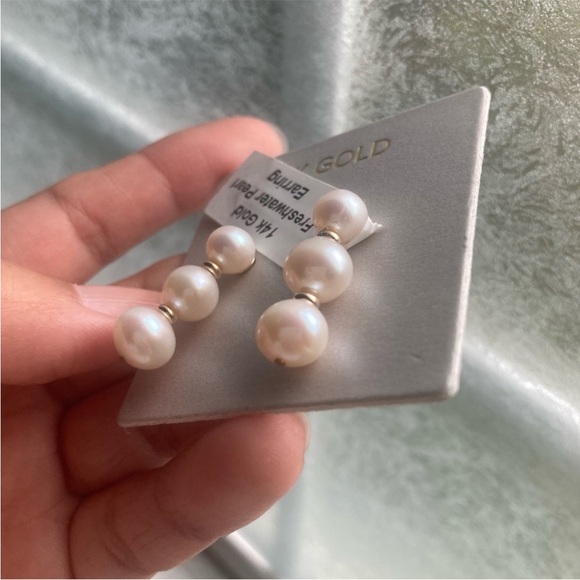 14ct.Gold Freshwater Pearl Earrings - Picture 17 of 17